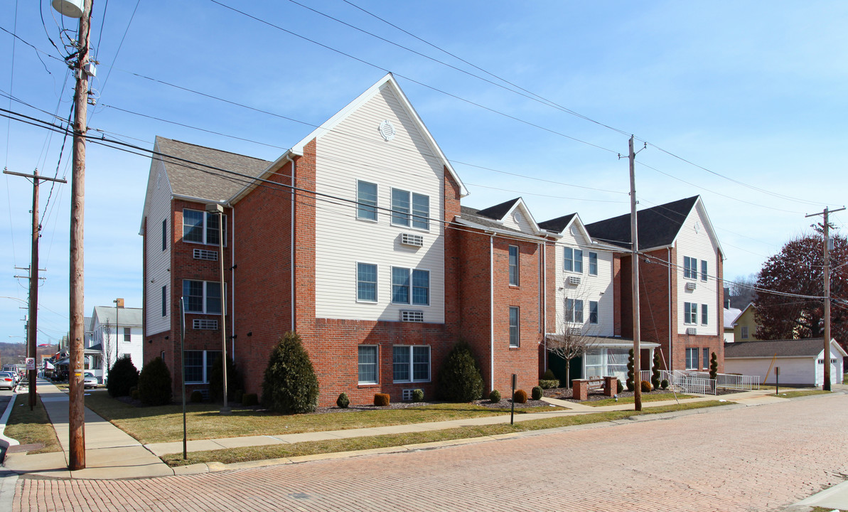 Millwood Arms in Ford City, PA - Building Photo