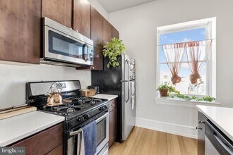 2136 E Dauphin St in Philadelphia, PA - Building Photo - Building Photo