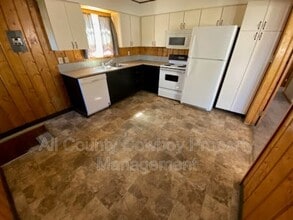1218 E Flint St in Laramie, WY - Building Photo - Building Photo