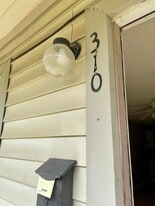 310 S B St in Davis, OK - Building Photo