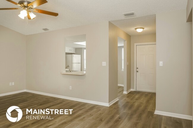 2102 Thames Rd SE in Palm Bay, FL - Building Photo - Building Photo