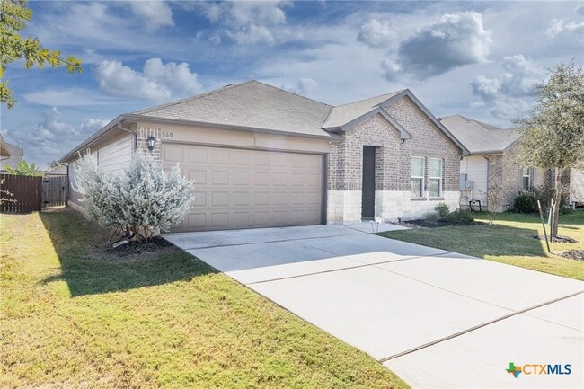 property at 860 Margay Lp