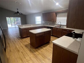 1063 Bluegrass Dr in Groveland, FL - Building Photo - Building Photo