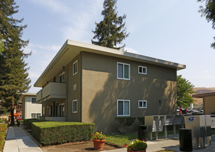 Spring Valley in Milpitas, CA - Foto de edificio - Building Photo