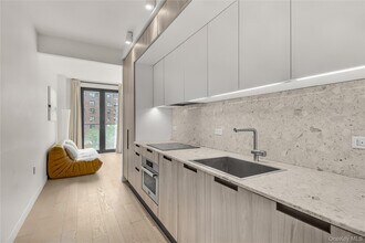 181 E 101st St in New York, NY - Building Photo - Building Photo