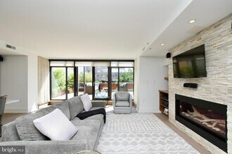 2818 Connecticut Ave NW in Washington, DC - Building Photo - Building Photo