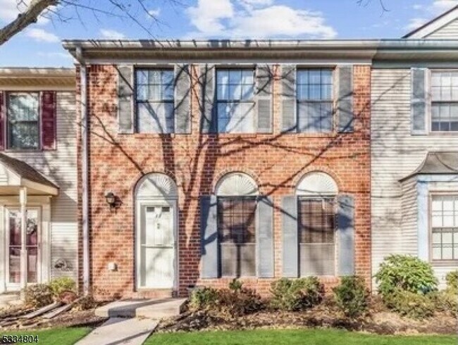 property at 11 Lyon Ln