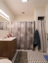 94 Thelma Ave, Unit 2 in Somerset, MA - Building Photo - Building Photo
