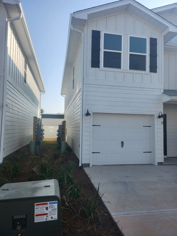 12 Redbird Lp in Destin, FL - Building Photo - Building Photo