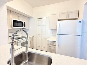 2314 Mid Town Terrace in Orlando, FL - Building Photo - Building Photo