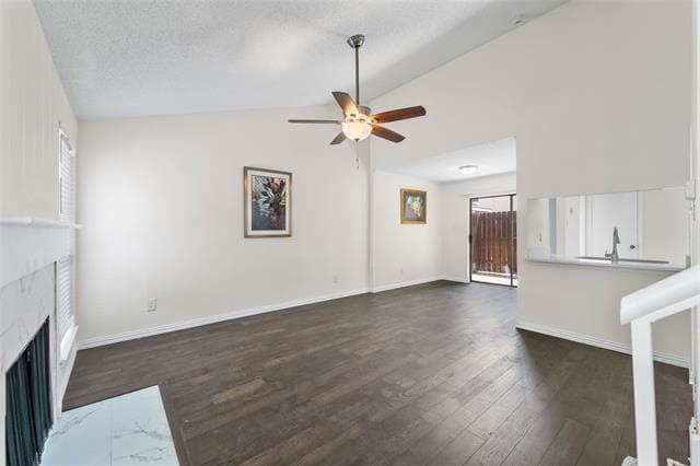 property at 4937 Oakbluff Dr