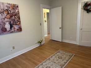 269 N 1st Ave in Manville, NJ - Building Photo - Building Photo