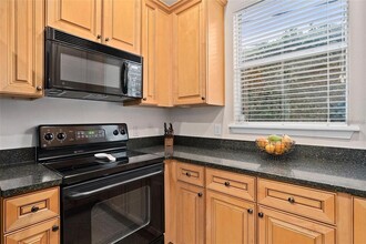828 Ellwood Ave in Orlando, FL - Building Photo - Building Photo