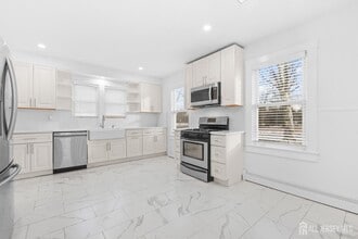 339 Plainsboro Rd in Plainsboro, NJ - Building Photo - Building Photo