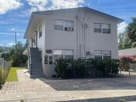 914 4th St in West Palm Beach, FL - Building Photo