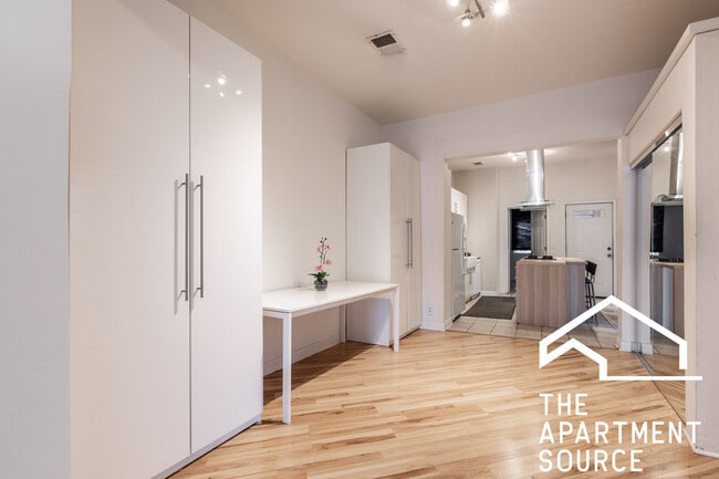 2554 W Cortland St, Unit 1 in Chicago, IL - Building Photo - Building Photo