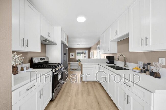 2604 Delaware St in Huntington Beach, CA - Building Photo - Building Photo