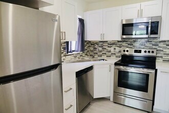 2540 Carambola Cir N in Coconut Creek, FL - Building Photo - Building Photo