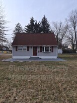 953 Terrace Blvd in Ewing Township, NJ - Building Photo