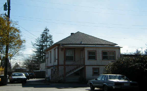 503 Julliard Park Dr in Santa Rosa, CA - Building Photo