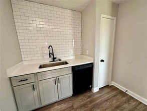 809 Kingdom in Waxahachie, TX - Building Photo - Building Photo