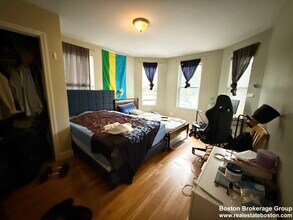 3977 Washington St, Unit 1 in Boston, MA - Foto de edificio - Building Photo