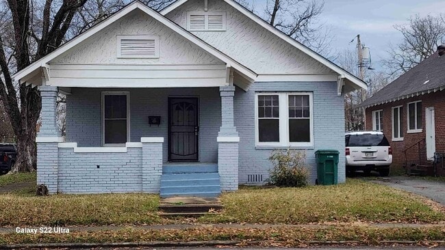 property at 1601 S Olive St