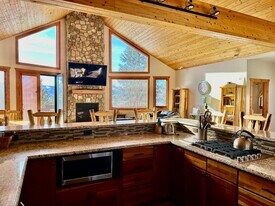 33 Timberline Dr in Granby, CO - Building Photo