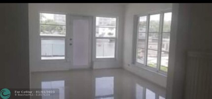 8141 Crespi Blvd in Miami Beach, FL - Building Photo - Building Photo