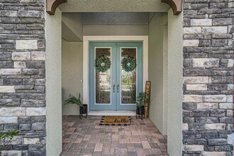 10905 Rustic Timber Lp in San Antonio, FL - Building Photo - Building Photo