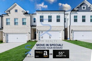 8143 Tiger Wy in Riverdale, GA - Building Photo