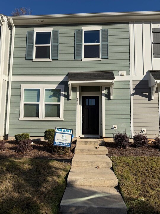 557 Hacksaw Trl in Raleigh, NC - Building Photo