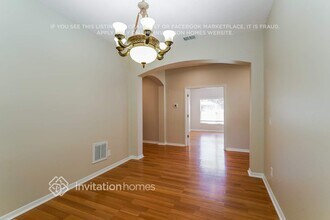 810 Coade Stone Dr in Seffner, FL - Building Photo - Building Photo