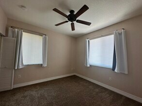 49 SE Sedona Cir in Stuart, FL - Building Photo - Building Photo