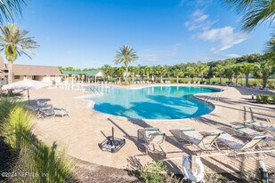 824 Wynfield Cir in St. Augustine, FL - Building Photo