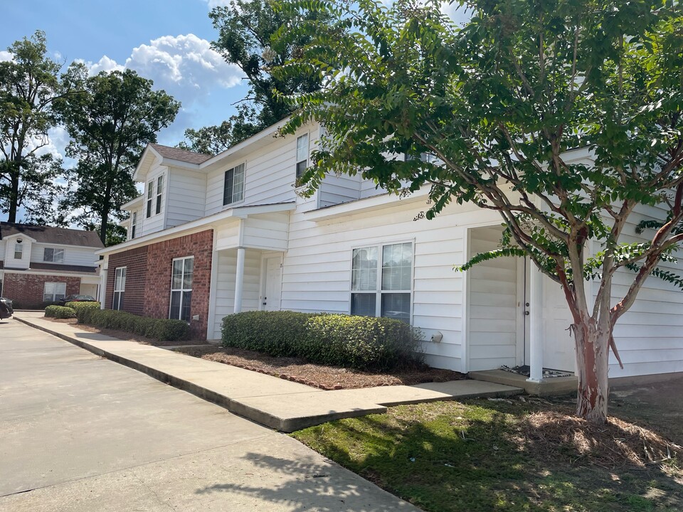 Cypress Bend Townhomes in West Monroe, LA - Building Photo