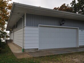 24111 64th Pl in Salem Lakes, WI - Building Photo - Building Photo