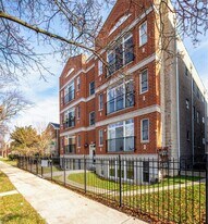 6229 N Richmond St in Chicago, IL - Building Photo