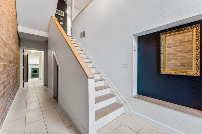 670 Crescent Ln in Lakewood, CO - Building Photo - Building Photo