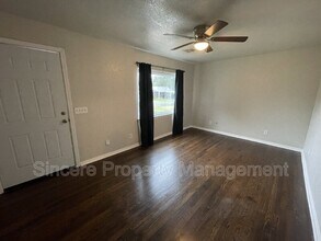 519 Foster Pl in Midwest City, OK - Building Photo - Building Photo
