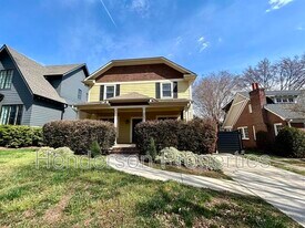 2229 Chesterfield Ave in Charlotte, NC - Building Photo