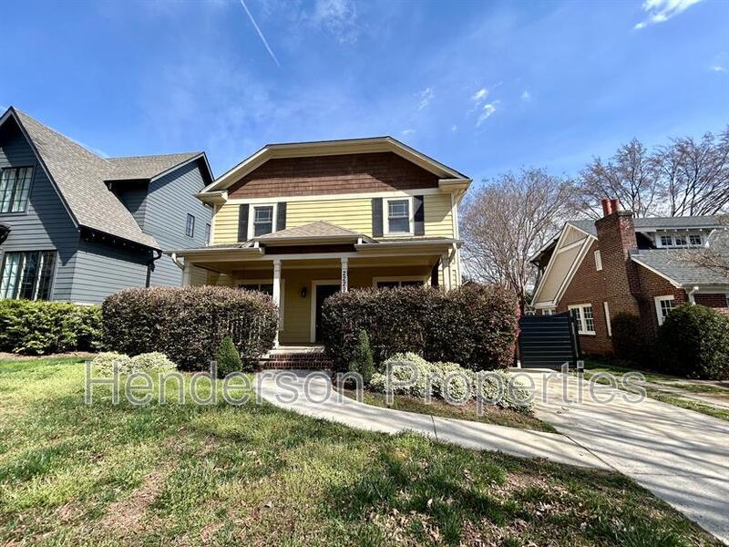 2229 Chesterfield Ave in Charlotte, NC - Building Photo