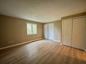 130-132-132 Elmridge Rd in Mansfield, OH - Building Photo - Building Photo