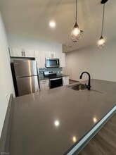 70 W Grand St, Unit 1 Bedroom in Elizabeth, NJ - Building Photo - Building Photo