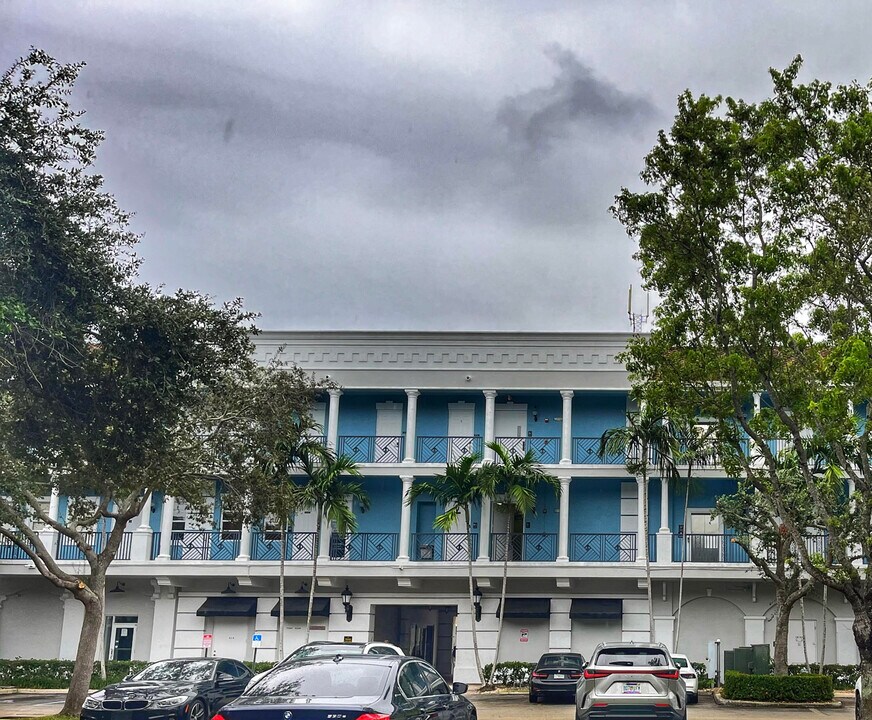 301 W Atlantic Ave in Delray Beach, FL - Foto de edificio