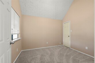 6903 Foxcroft Ln in Humble, TX - Building Photo - Building Photo