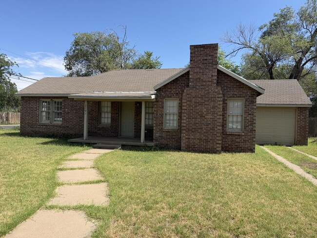 property at 2101 15th St