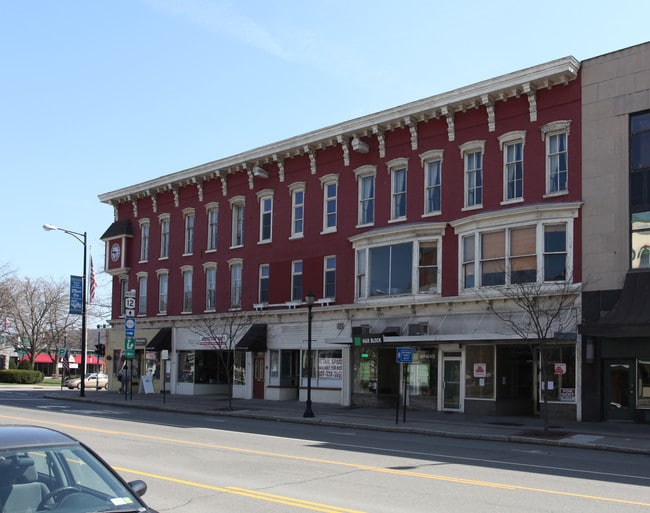 7-9 S Broad St in Norwich, NY - Building Photo - Building Photo