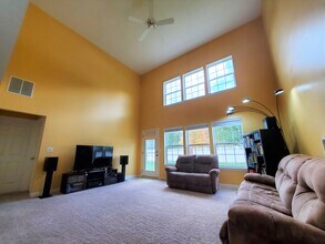 8937 Merryvale Dr in Twinsburg, OH - Building Photo - Building Photo