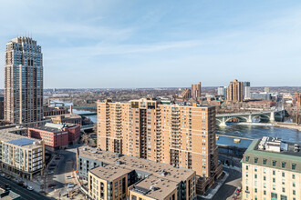 River West Apartments in Minneapolis, MN - Building Photo - Building Photo